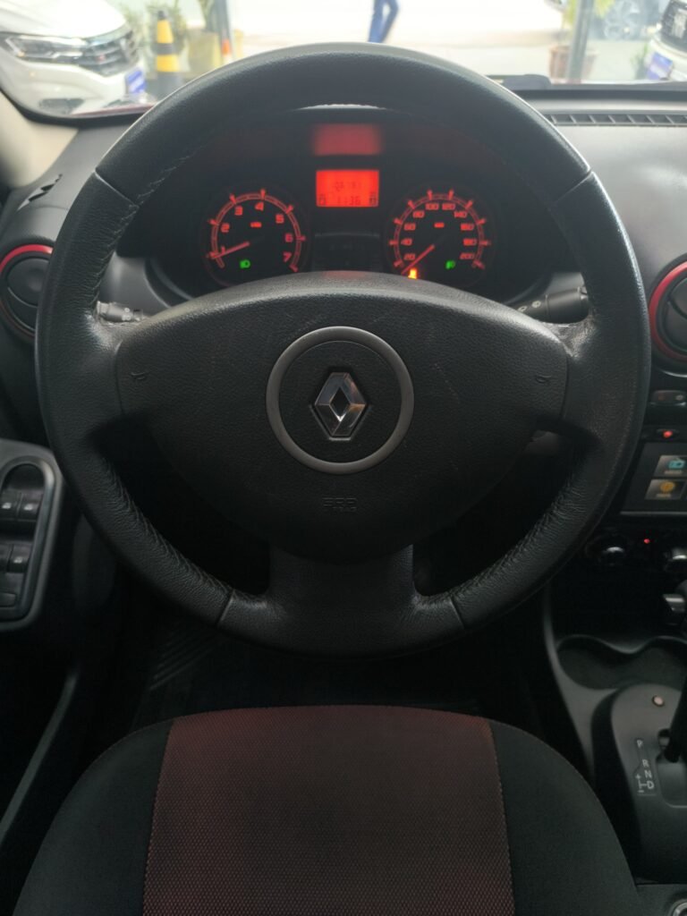 Sandero Stepway 1.6 automático 2014 seminovo em Goiânia