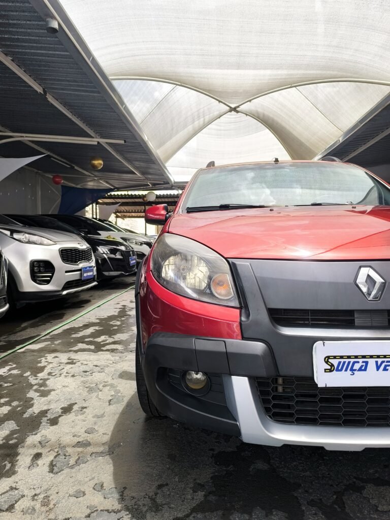 Sandero Stepway 1.6 automático 2014 seminovo em Goiânia