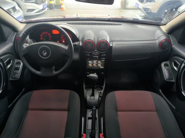 Sandero Stepway 1.6 automático 2014 seminovo em Goiânia