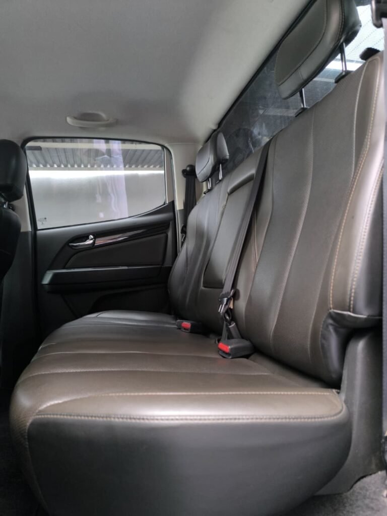 S10 HIGH COUNTRY 4x4 (13)