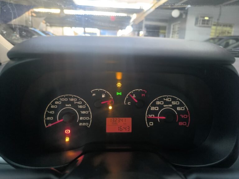 PUNTO ATTRACTIVE 1.4 FLEX MANUAL 2012 (12)