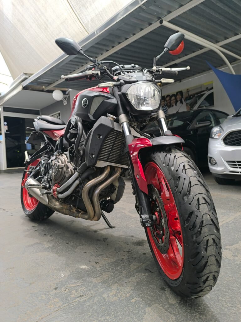 MT 07 ABS Flex 2017 disponível na Suíça Veículos