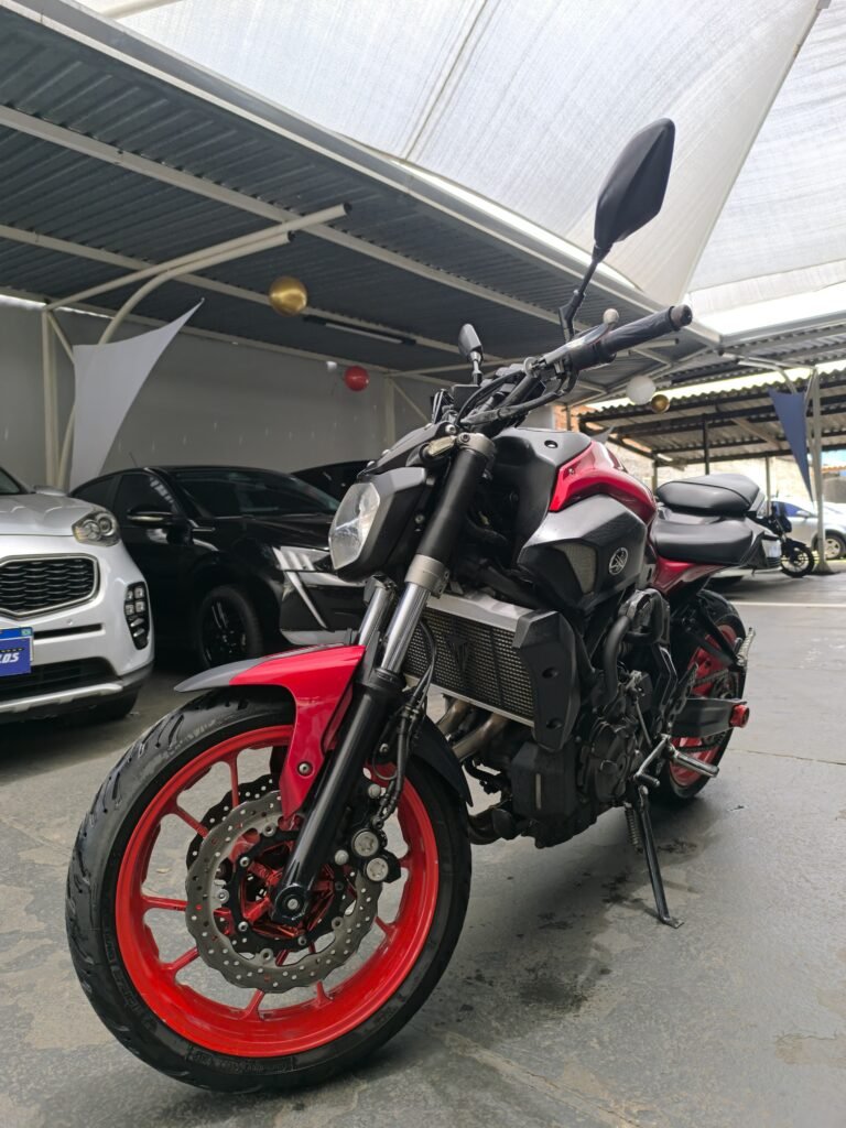 MT 07 ABS Flex 2017 disponível na Suíça Veículos