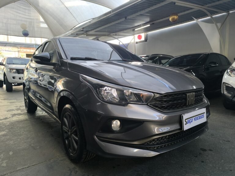 Fiat Cronos Drive 1.3 flex seminovo em Goiânia