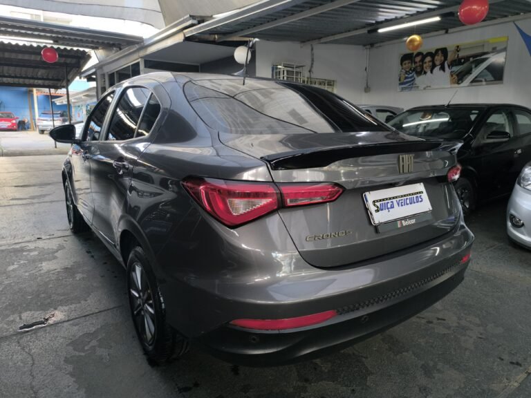 Fiat Cronos Drive 1.3 flex seminovo em Goiânia