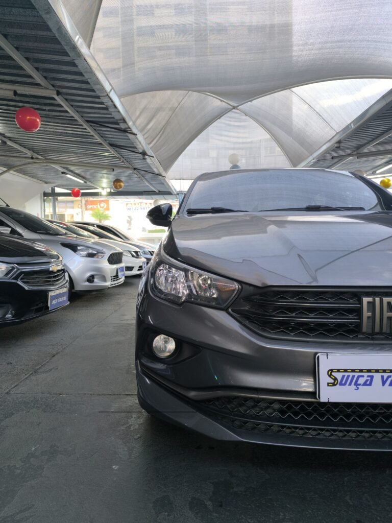 Fiat Cronos Drive 1.3 flex seminovo em Goiânia